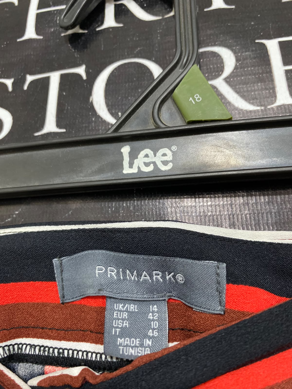 PRIMARK |L| WAIST 30| A34| BLACK HIGH-WAISTED PERFORMANCE ACTIVEWEAR LEGGINGS WITH HOT PINK WAISTBAND