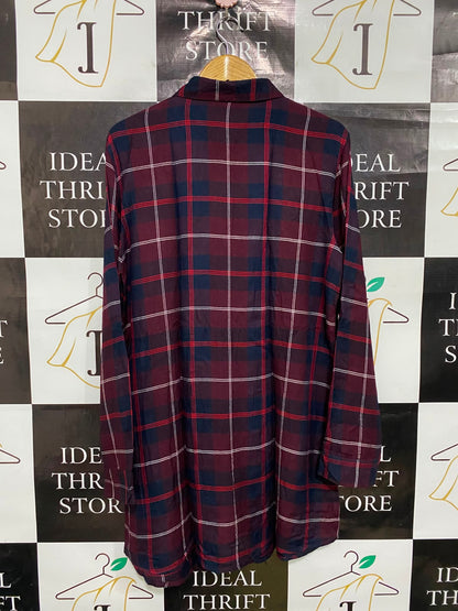 PEACOCKS |L| BUST 20| A36| BURGUNDY & NAVY PLAID TUNIC-LENGTH BUTTON-DOWN FLANNEL SHIRT
