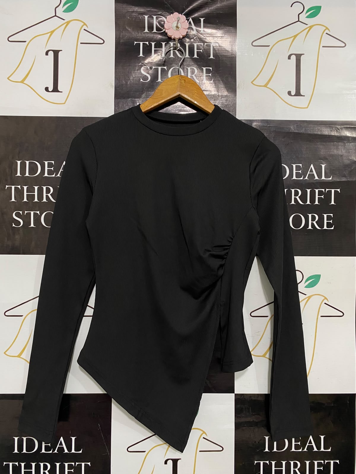 |L| BUST 15| A36| BLACK RIBBED CREW-NECK ASYMMETRIC GATHERED LONG-SLEEVE TOP