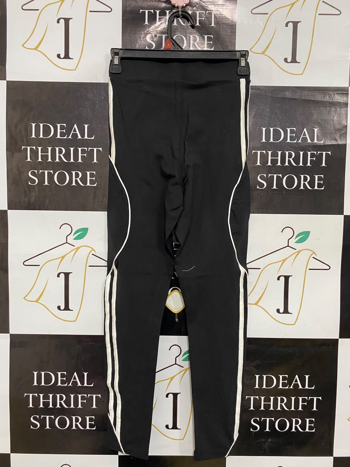 ADIDAS |XS| WAIST 24| A36| BLACK & WHITE THREE-STRIPE PERFORMANCE-STRETCH LEGGINGS