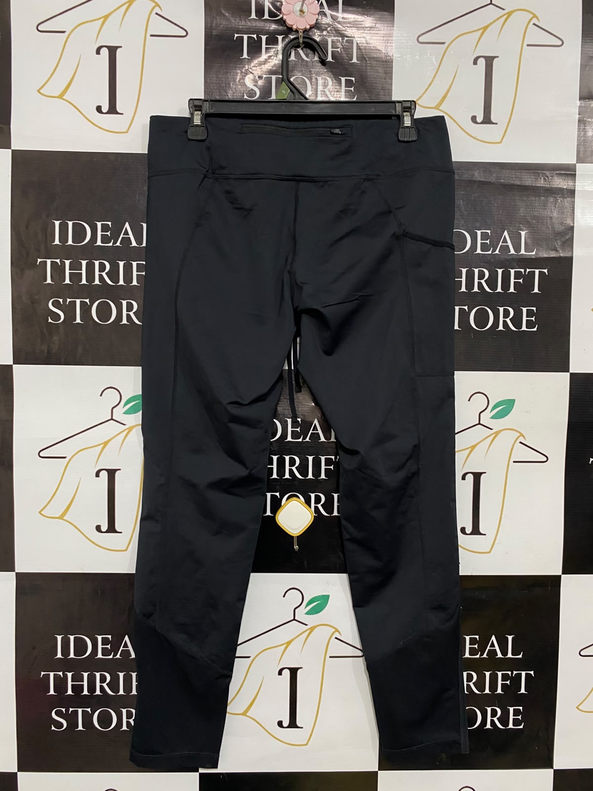 NIKE |L| WAIST 30| A36| BLACK PERFORMANCE-STRETCH DRAWSTRING LEGGINGS