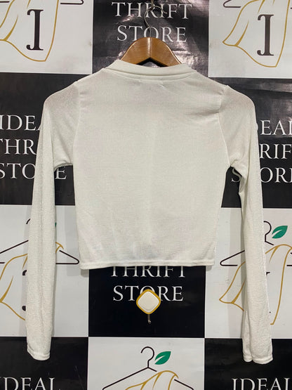 PRETTYLITTLE THING |S| BUST 15| A36| WHITE RUFFLED BUTTON-UP LONG-SLEEVE CROPPED POLO TOP
