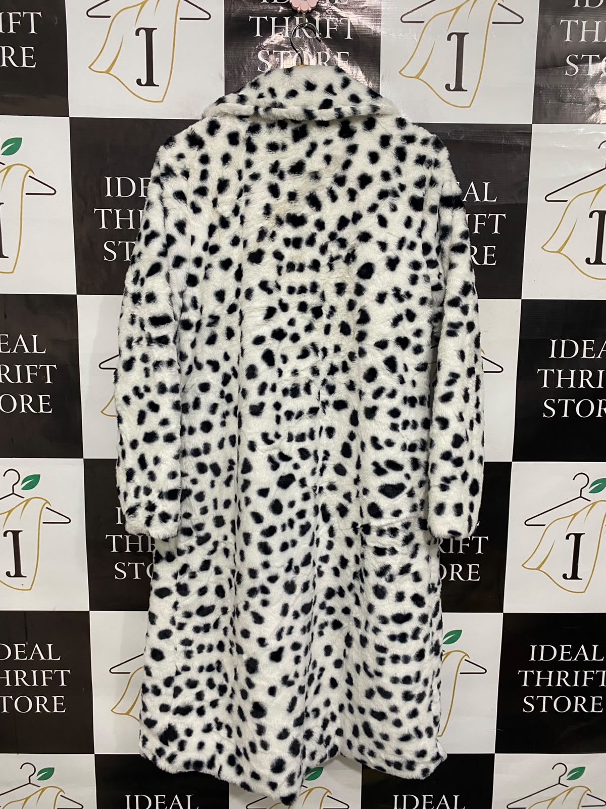 EILLY BAZAR |M| BUST 21| A35| BLACK & WHITE DALMATIAN PRINT FAUX-FUR LONG WINTER COAT