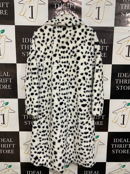 EILLY BAZAR |M| BUST 21| A35| BLACK & WHITE DALMATIAN PRINT FAUX-FUR LONG WINTER COAT