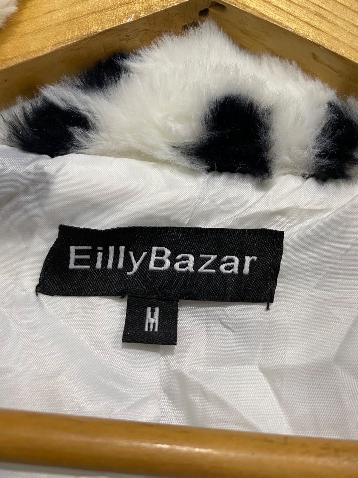 EILLY BAZAR |M| BUST 21| A35| BLACK & WHITE DALMATIAN PRINT FAUX-FUR LONG WINTER COAT