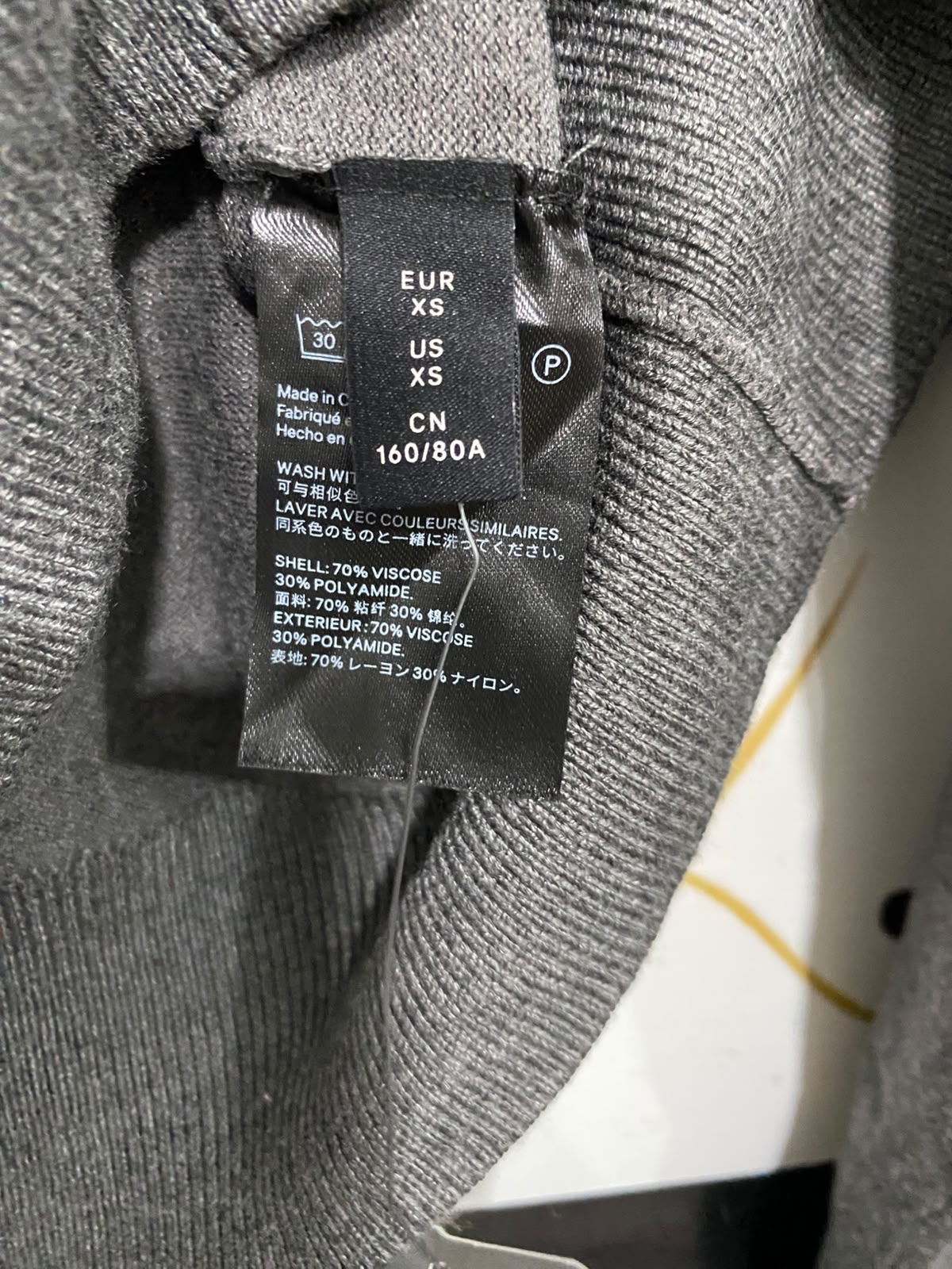 WOOLEN BLOOM |XS| BUST 17| A35| GREY CLASSIC V-NECK BUTTON-UP KNIT CARDIGAN