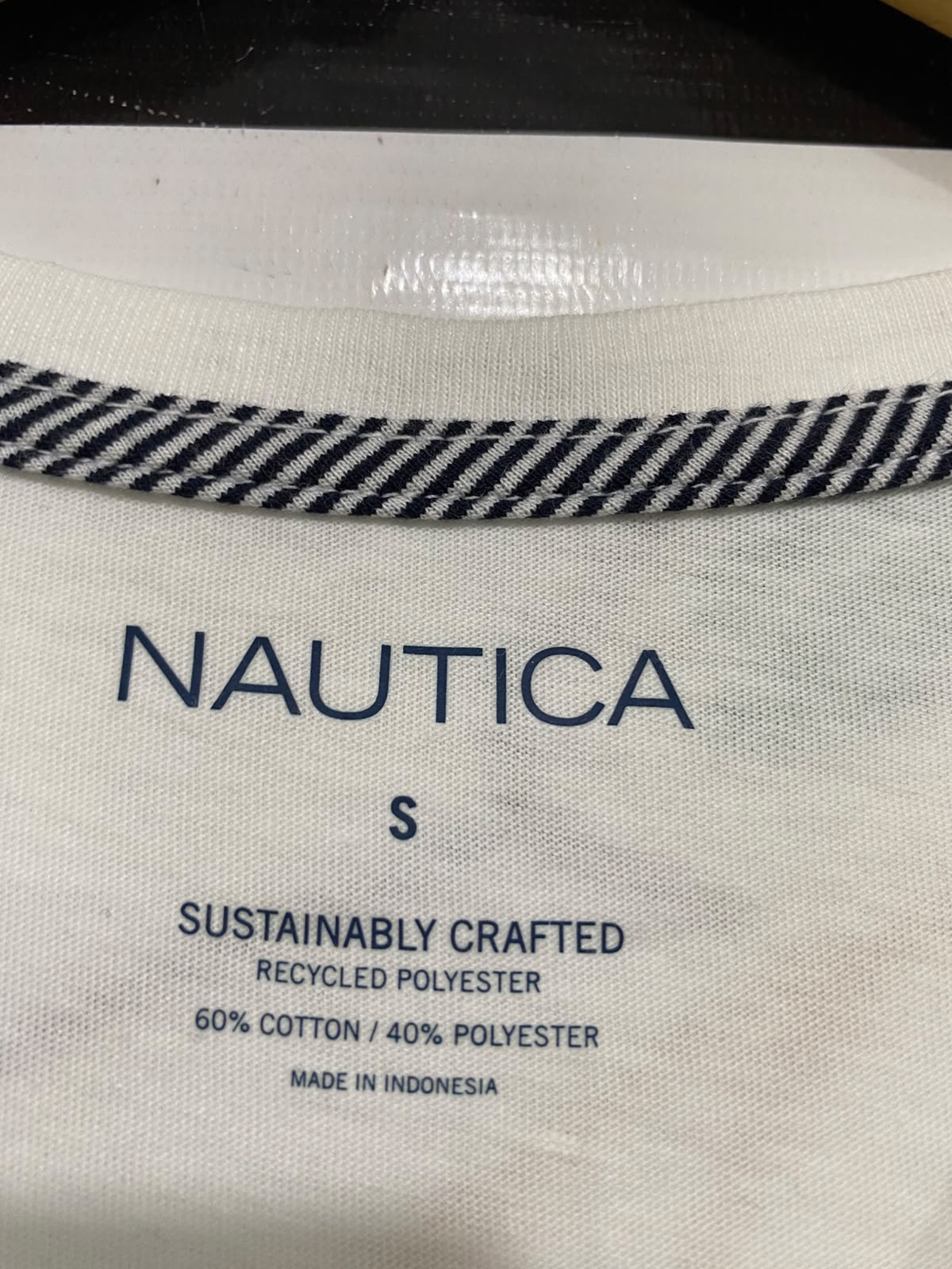 NAUTICA |S| BUST 17| A37| WHITE RHINESTONE LOGO FITTED T-SHIRT