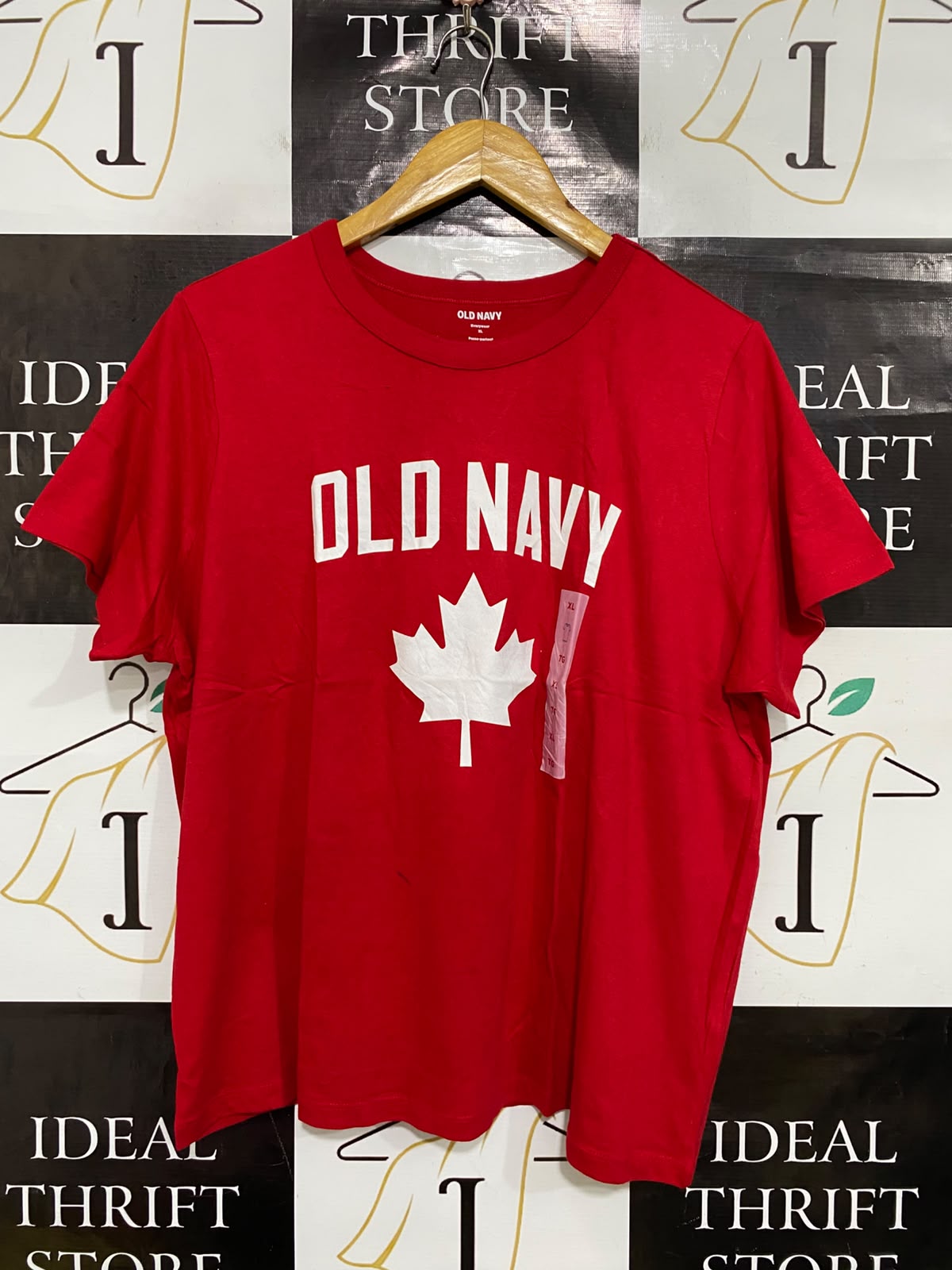 OLD NAVY |XL| BUST 22| A37| RED CANADA MAPLE LEAF LOGO T-SHIRT