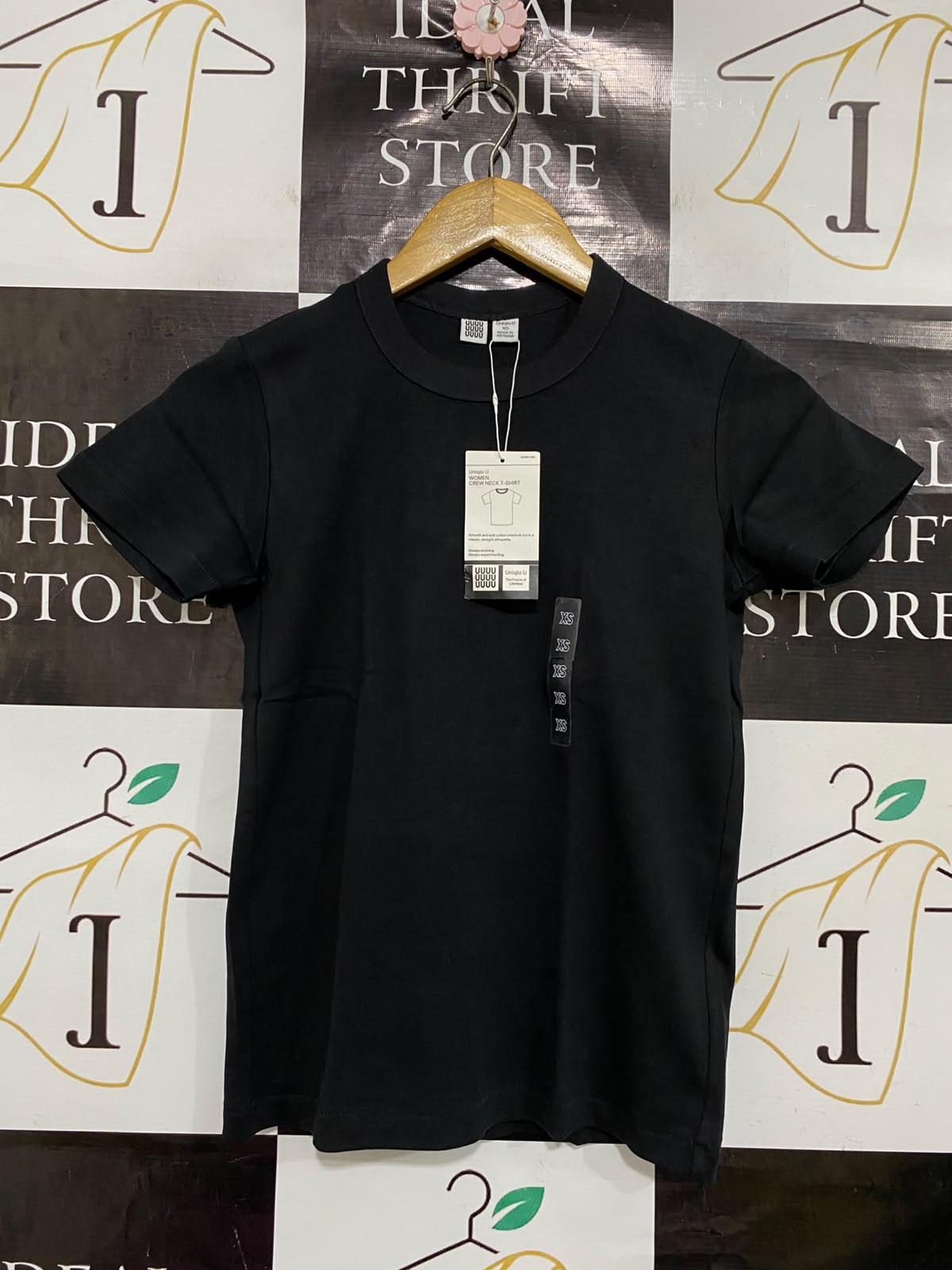 UNIQLO U |XS| BUST 14| A37| BLACK ESSENTIAL CREWNECK T-SHIRT