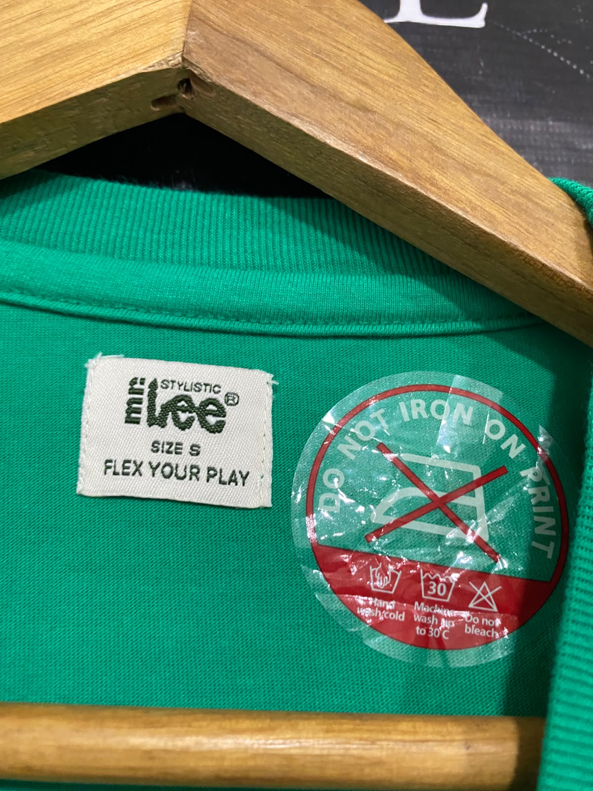 MR LEE |S| BUST 17| A37| GREEN "STYLISTIC MR. LEE" GOLF GRAPHIC T-SHIRT