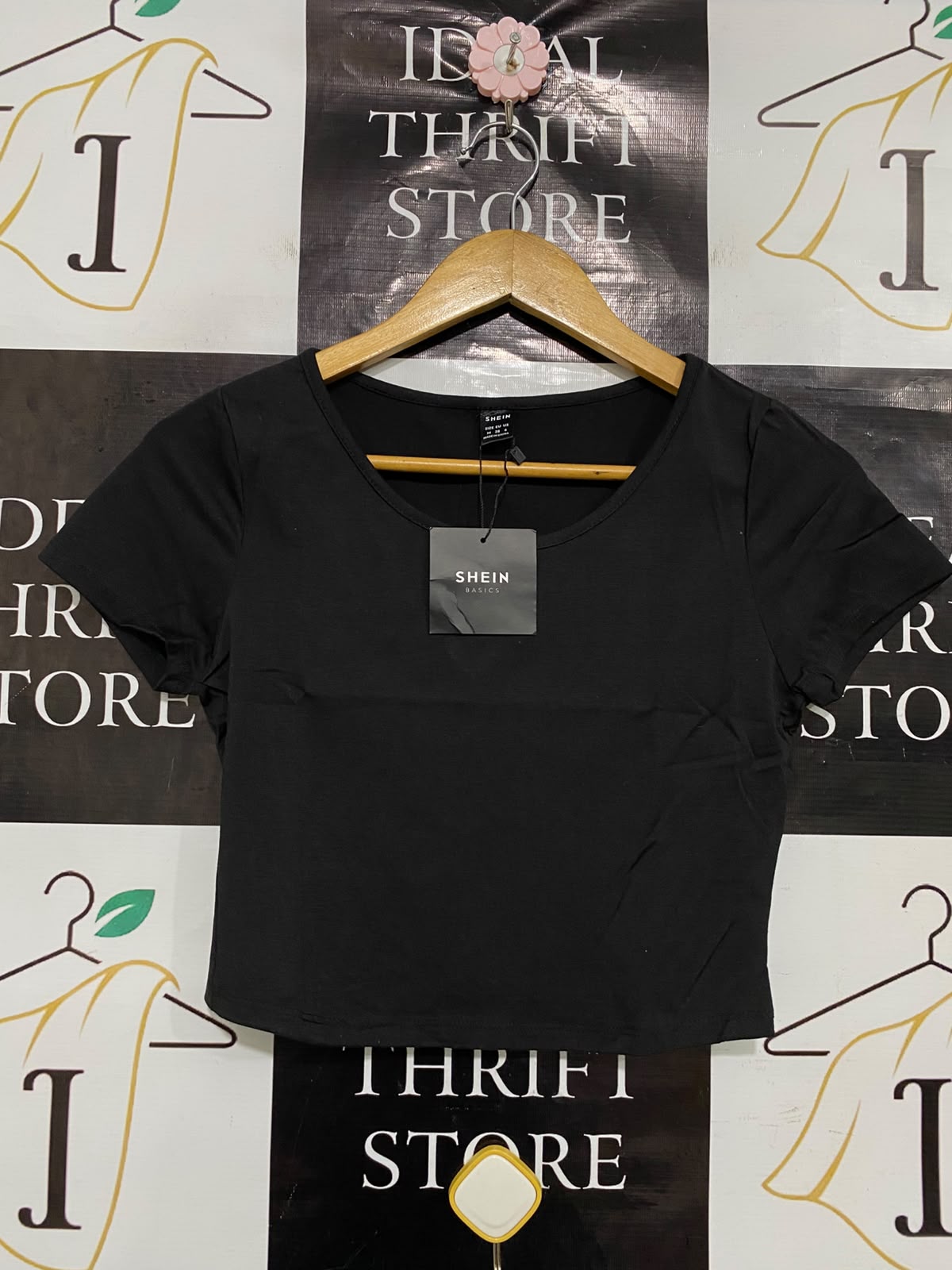 SHEIN |M| BUST 14| A37| BLACK BASICS SCOOP NECK CROP TOP