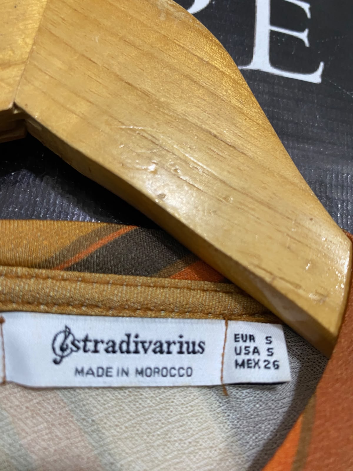STRADIVARIUS |S| BUST 15| A37| ORANGE & BROWN SWIRL ABSTRACT PRINT MIDI DRESS