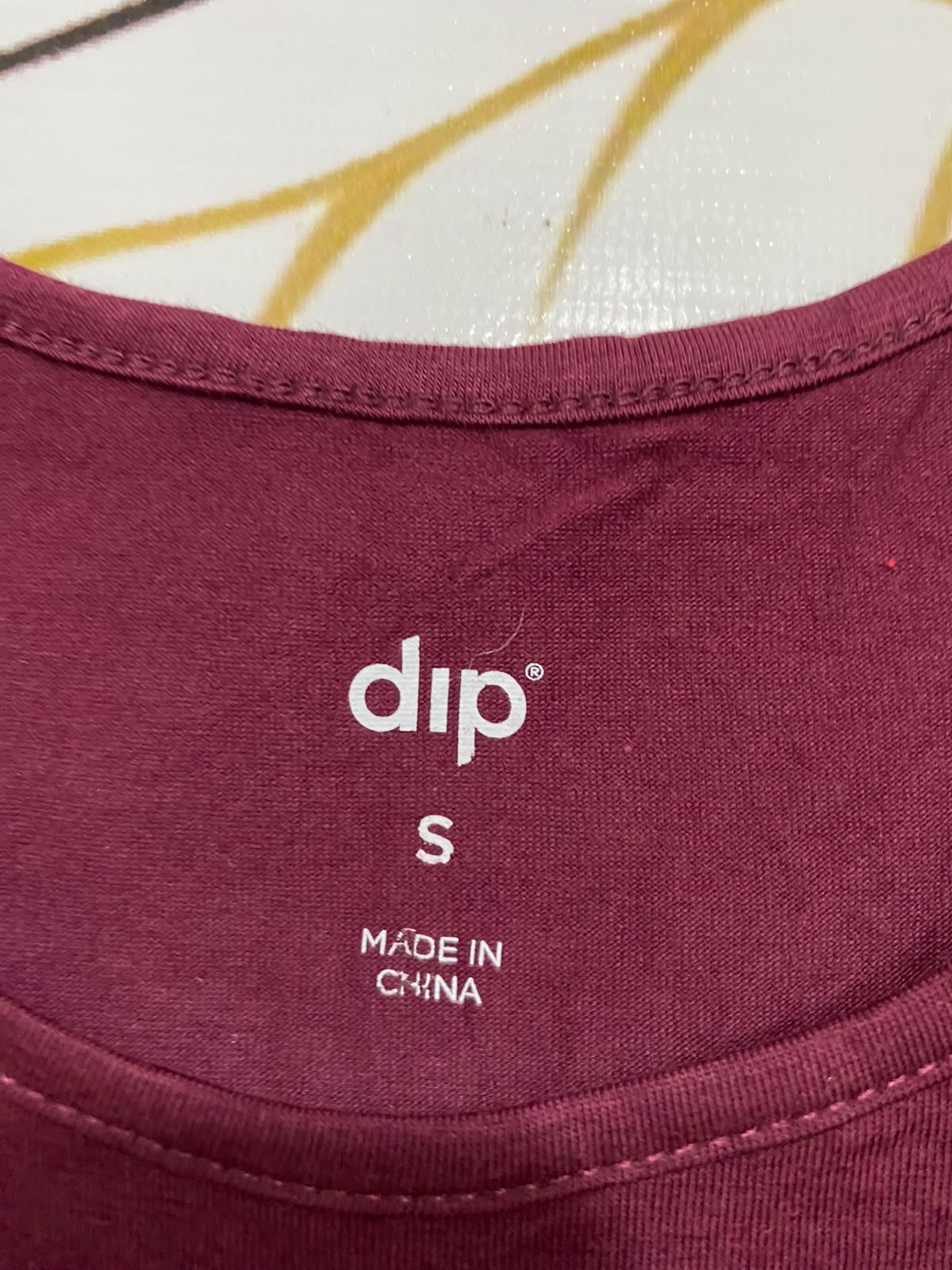 DIP |S| BUST 15| A37| BURGUNDY ESSENTIAL RIBBED TANK TOP