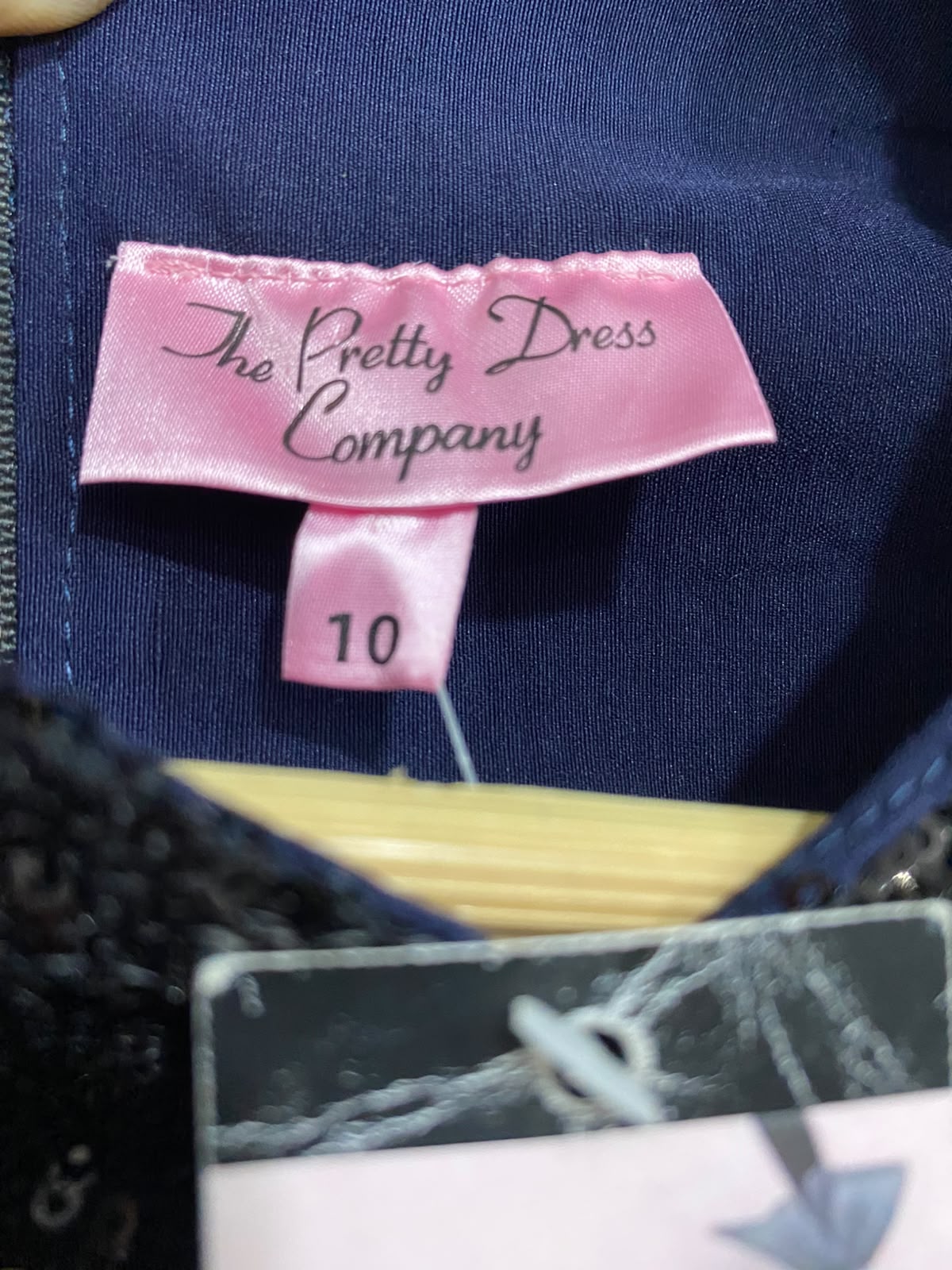 THE PRETTY DRESS |S| BUST 14| A37| NAVY BLUE & BLACK SEQUIN SHOULDER PENCIL DRESS