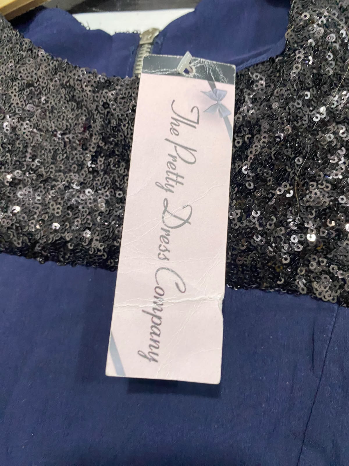 THE PRETTY DRESS |S| BUST 14| A37| NAVY BLUE & BLACK SEQUIN SHOULDER PENCIL DRESS