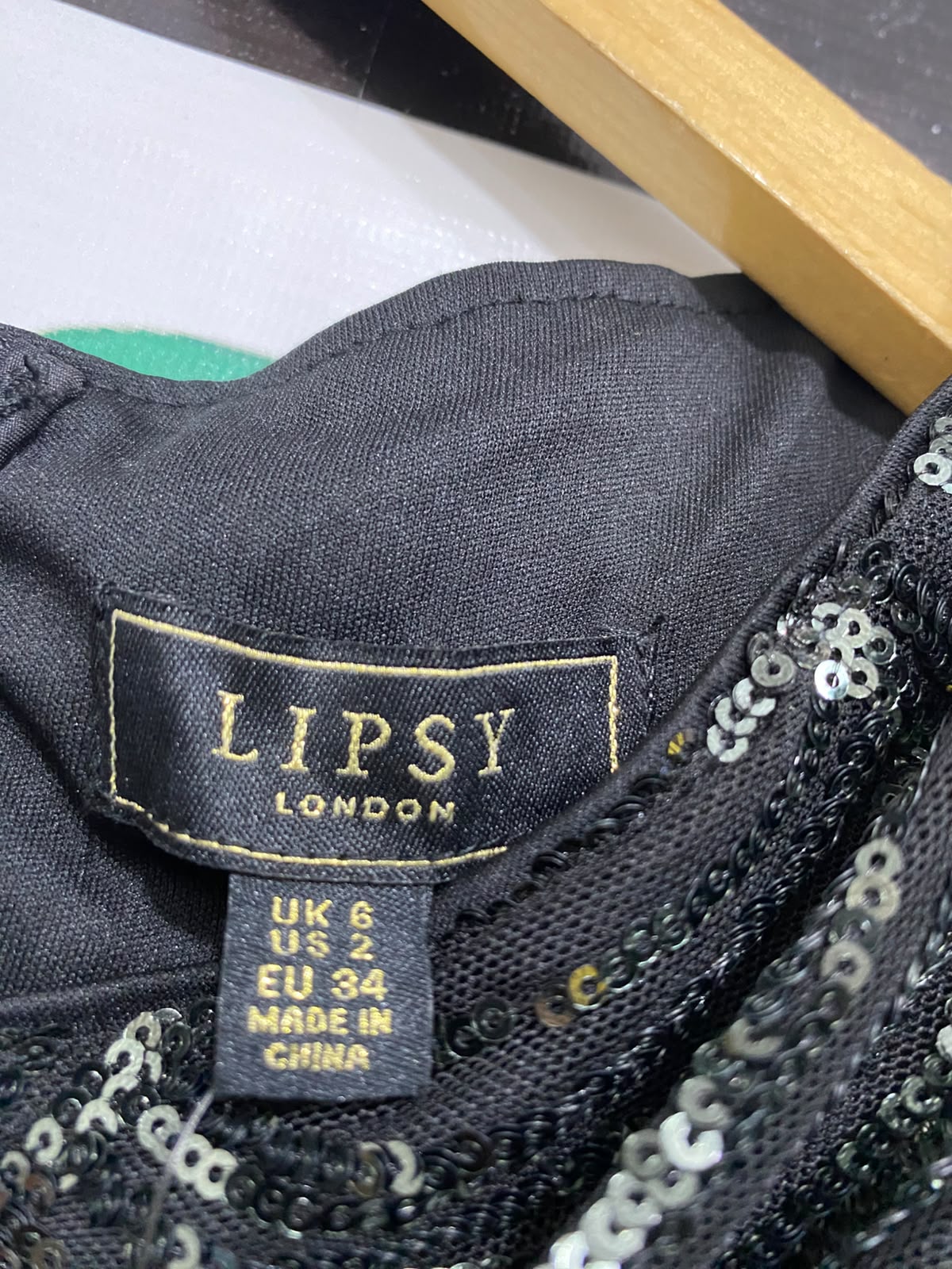 LIPSY |S| BUST 13| A37| BLACK & SILVER ART DECO SCALLOPED SEQUIN GOWN