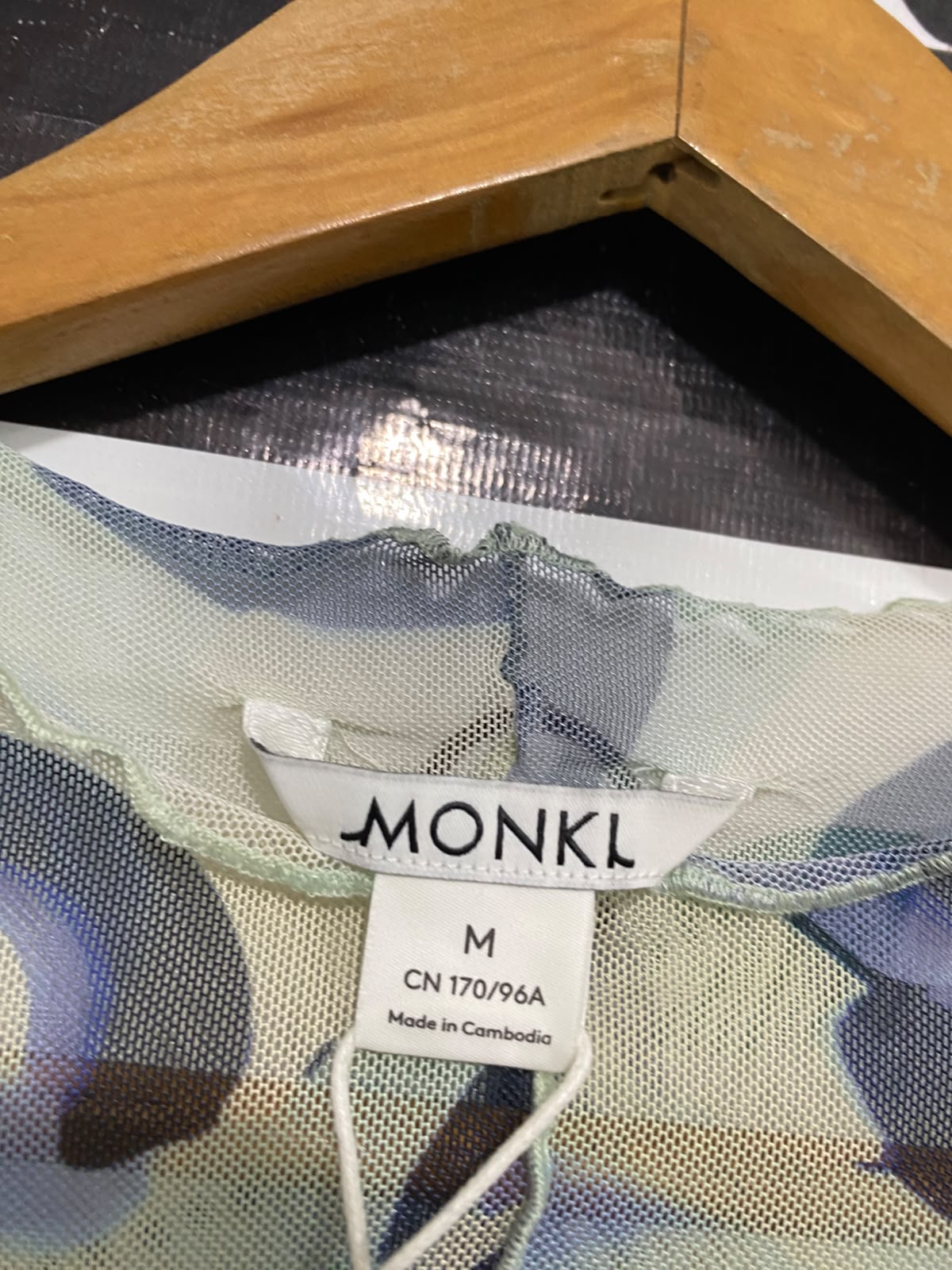 MONKL |M| BUST 17| A37| ABSTRACT BLUE & GREEN MESH LONG SLEEVE TOP