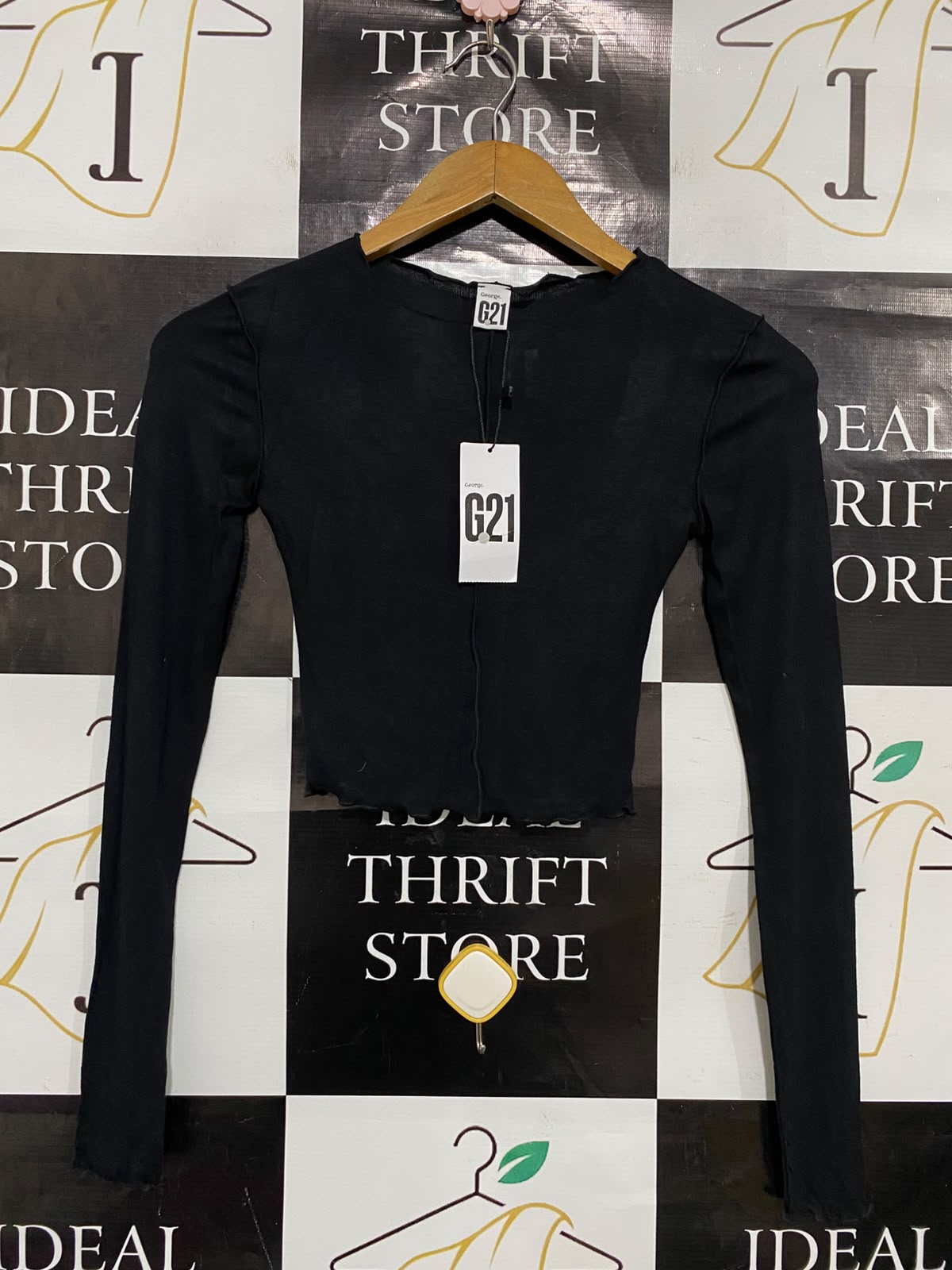 GEORGE |XS| BUST 11| A37| G21 BLACK LETTUCE-EDGE LONG SLEEVE CROP TOP