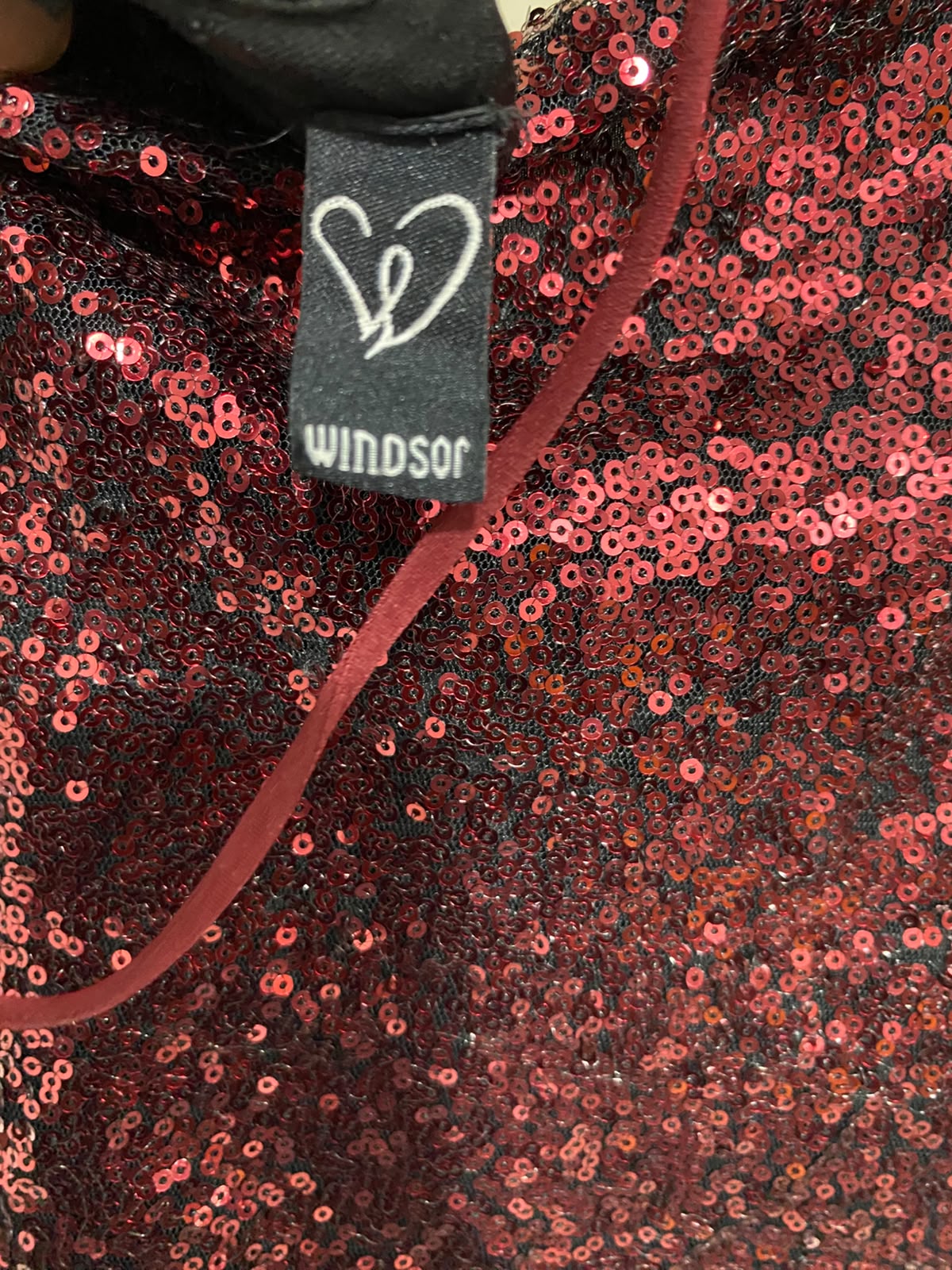 WINDSOR |S| BUST 15| A37| CRIMSON RED SEQUIN SPAGHETTI STRAP FORMAL MIDI DRESS