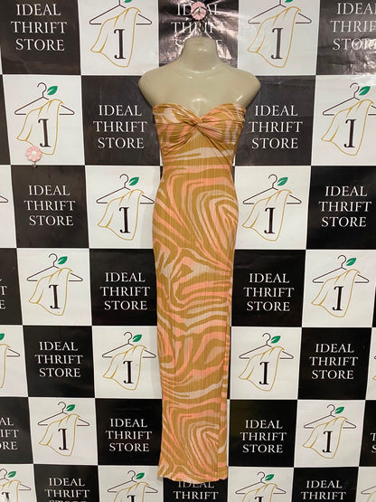 PRETTYLITTLE THING |S| BUST 16| A37| PEACH & MUSTARD ABSTRACT SWIRL STRAPLESS TWIST-FRONT MAXI DRESS