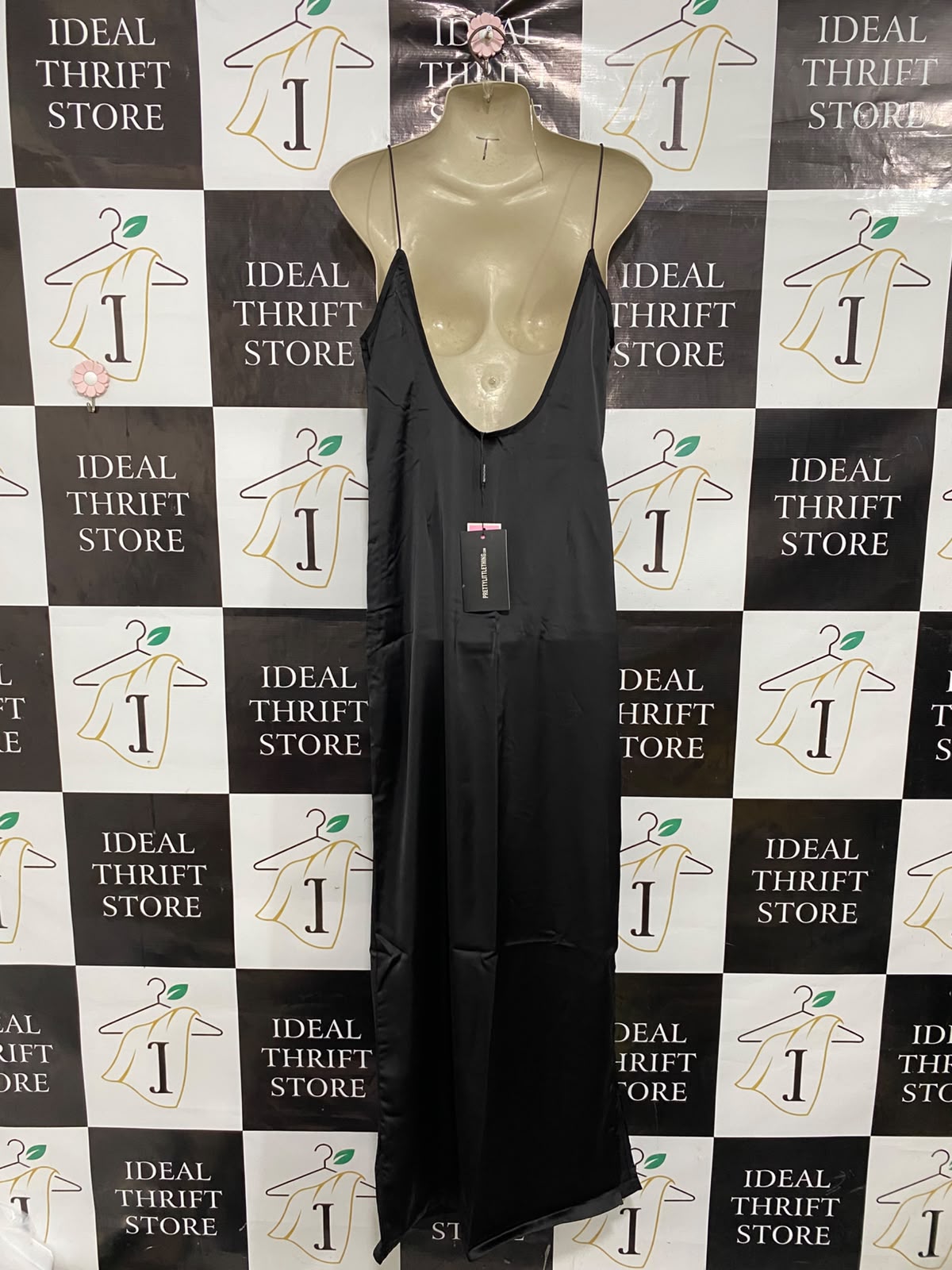 PRETTYLITTLE THING |M| BUST 16| A37| BLACK SATIN CORSET-STYLE SPAGHETTI STRAP MAXI DRESS