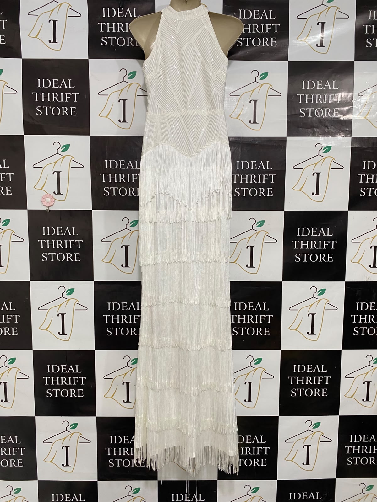 LOVE & LEMONADE |L| BUST 16| A37| WHITE SEQUIN & FRINGE HALTER-NECK FORMAL MAXI DRESS