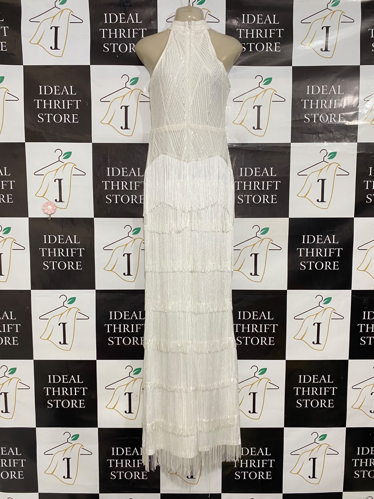 LOVE & LEMONADE |L| BUST 16| A37| WHITE SEQUIN & FRINGE HALTER-NECK FORMAL MAXI DRESS