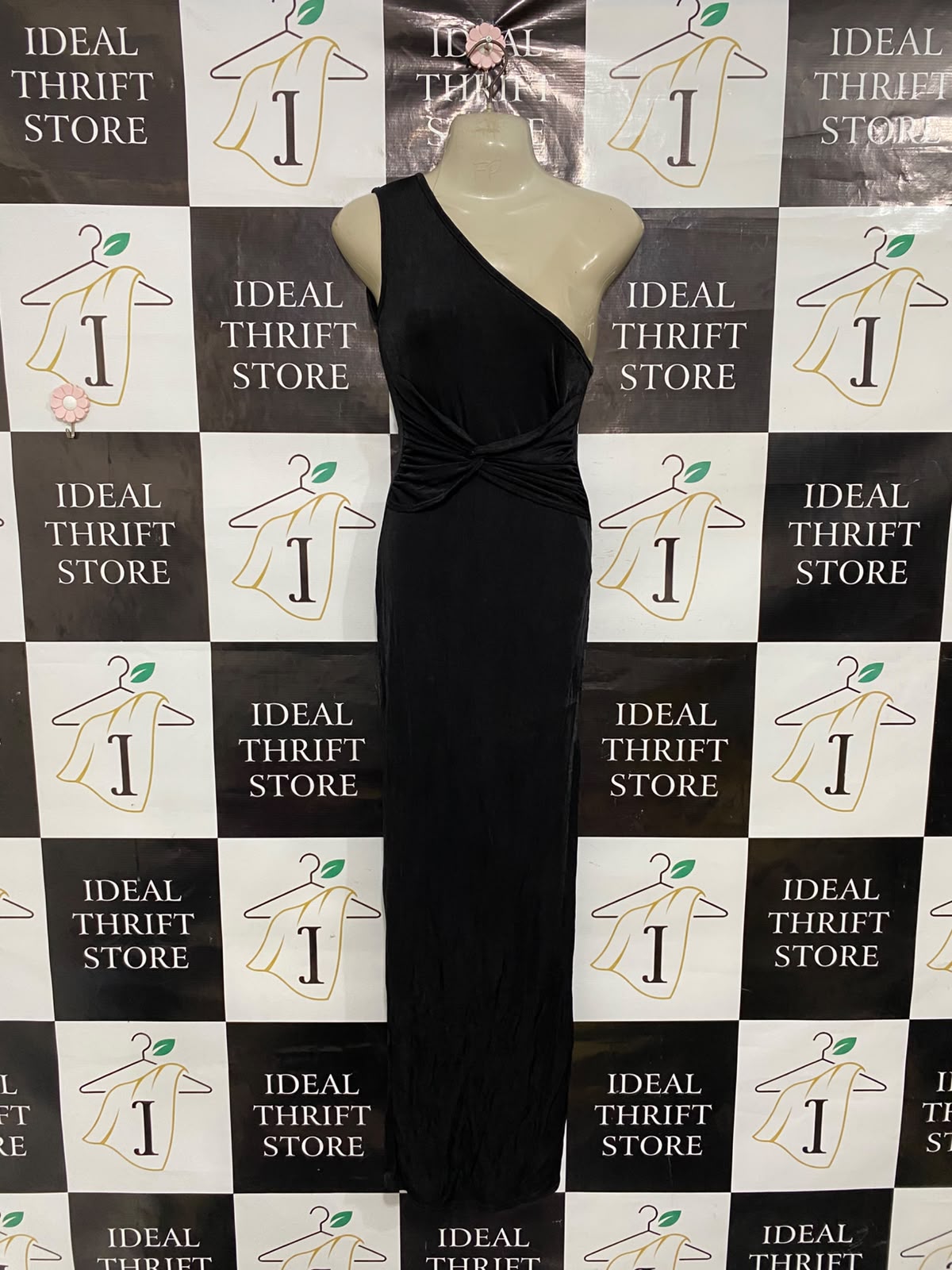 BOOHOO |S| BUST 15| A37| BLACK ONE-SHOULDER TWIST-DETAIL SLINKY FORMAL MAXI DRESS