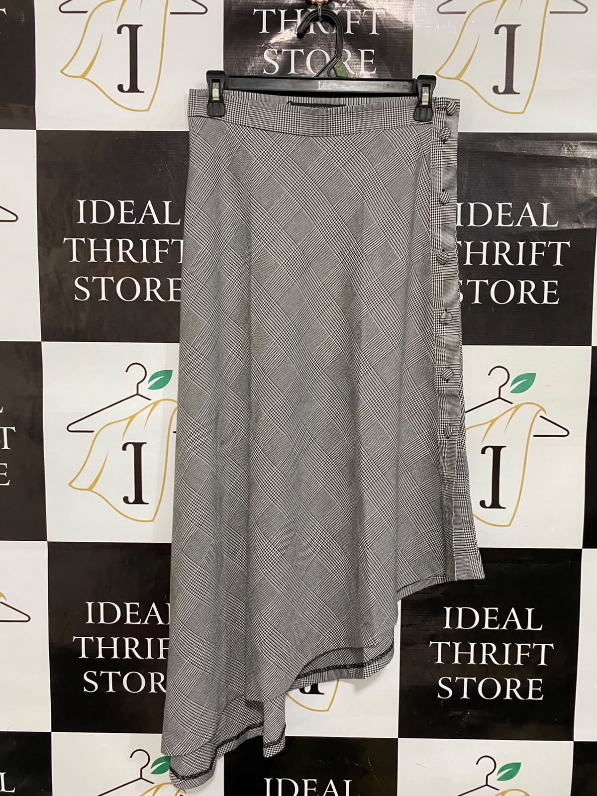 ZARA WOMAN |S| WAIST 27| A37| BLACK & WHITE GLEN PLAID ASYMMETRIC HEM MIDI SKIRT