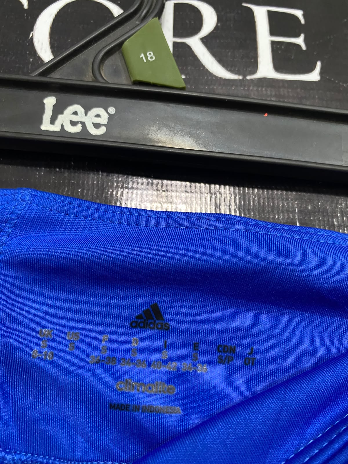 ADDIAS |S| WAIST 26| A38| ROYAL BLUE CROPPED ATHLEISURE PERFORMANCE LEGGINGS