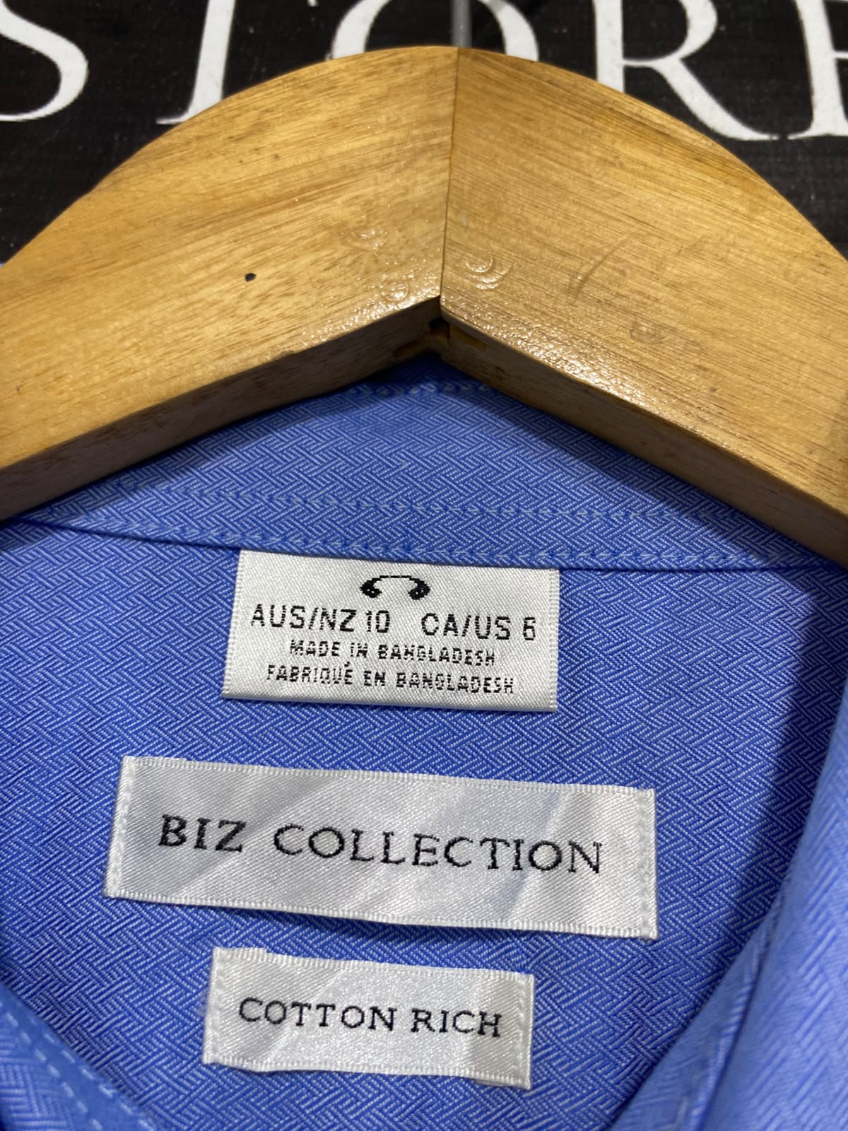 BIZ COLLECTION |M| BUST 19| A38| PERIWINKLE BLUE LONG-SLEEVE BUTTON-DOWN SHIRT