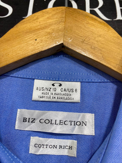 BIZ COLLECTION |M| BUST 19| A38| PERIWINKLE BLUE LONG-SLEEVE BUTTON-DOWN SHIRT