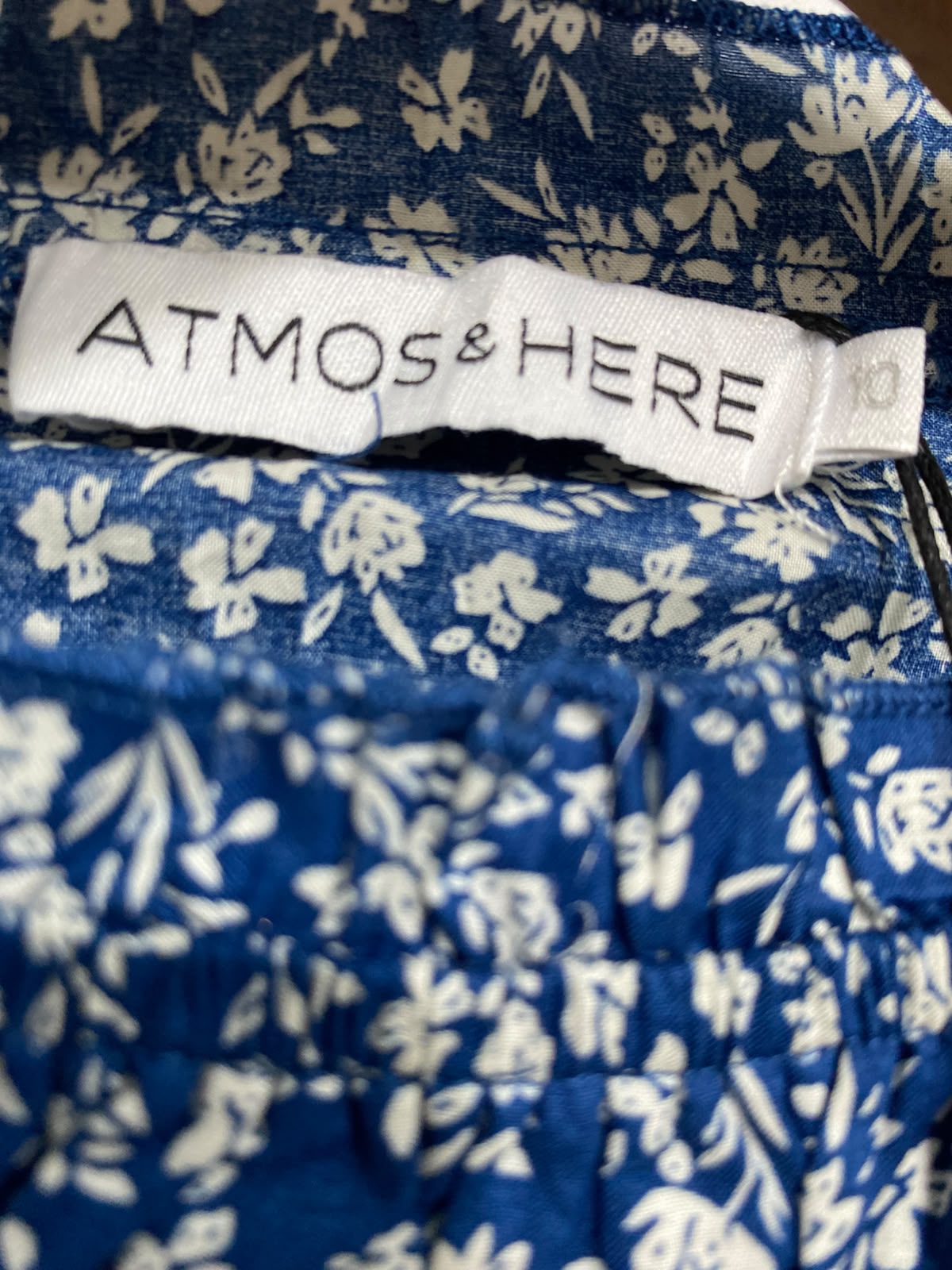 ATMOS & HERE |M| BUST 19| A38| ROYAL BLUE & WHITE FLORAL SQUARE-NECK PUFF-SLEEVE BLOUSE