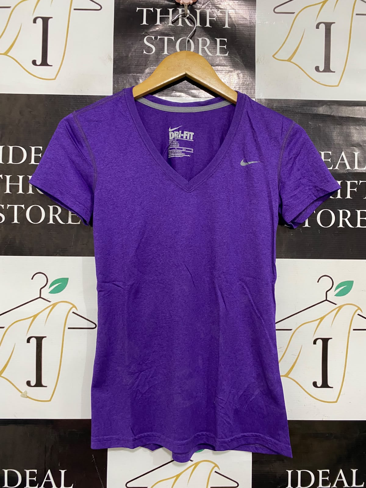 NIKE |XS| BUST 15| A38| PURPLE HEATHER DRI-FIT V-NECK ATHLETIC T-SHIRT