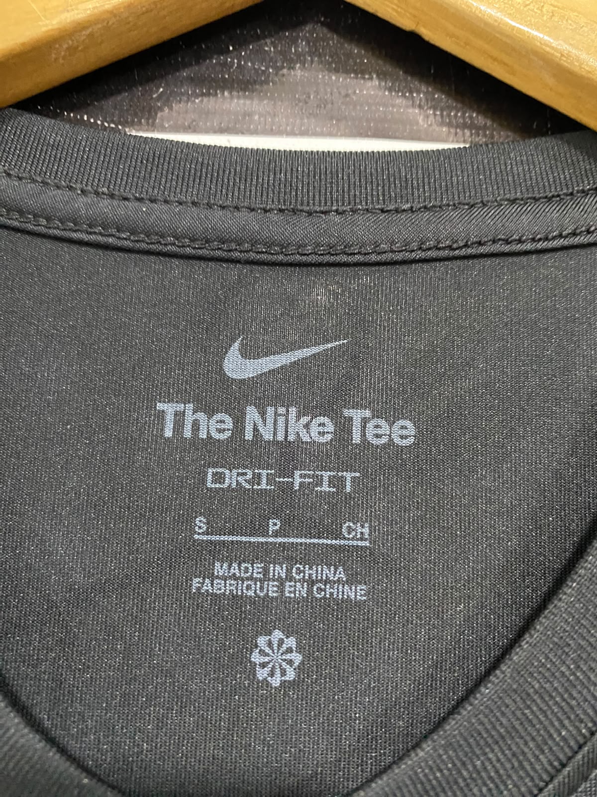 NIKE |S| BUST 17| A38| CLASSIC BLACK DRI-FIT ATHLETIC T-SHIRT