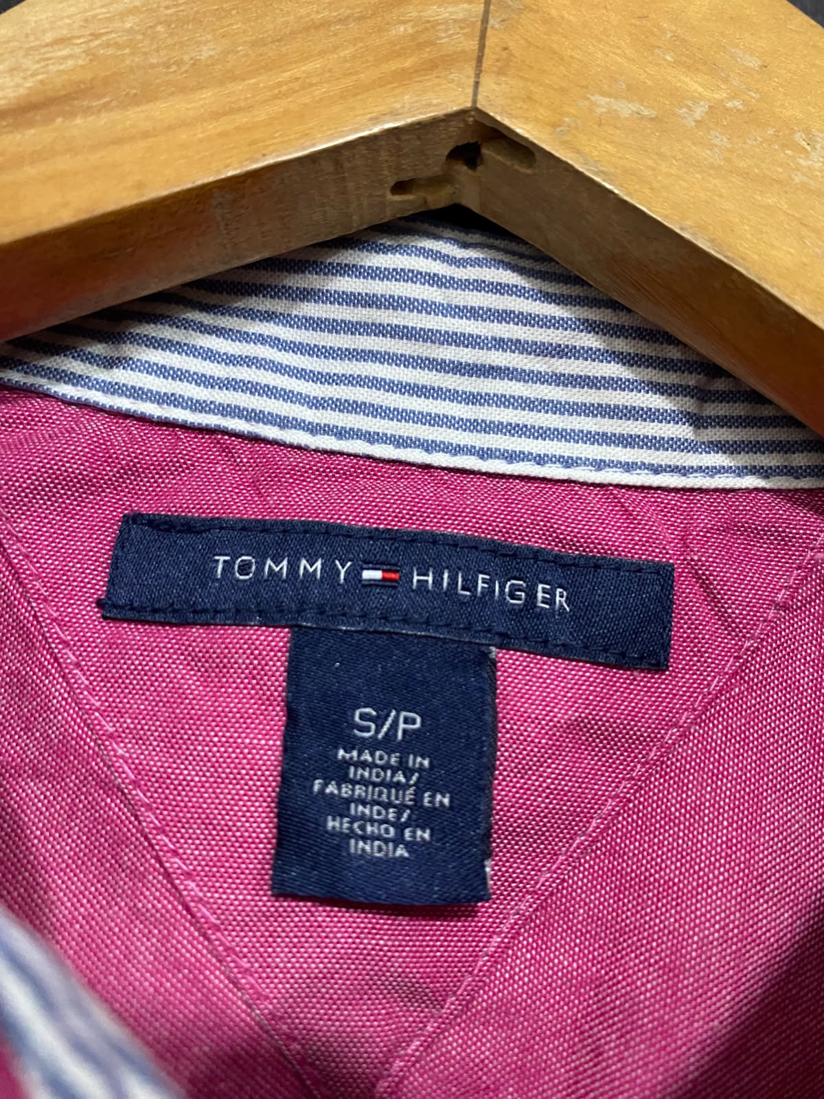 TOMMY HILFIGER |S| BUST 17| A38| HOT PINK BUTTON-DOWN LONG-SLEEVE SHIRT