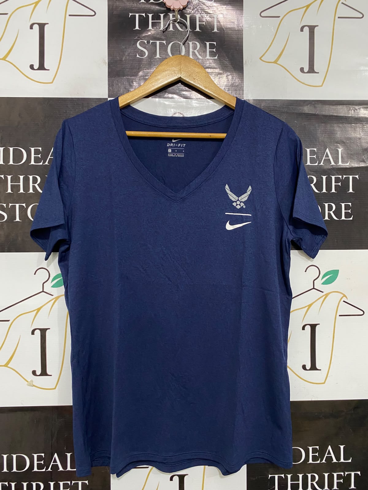 NIKE |L| BUST 20| A38| NAVY AIR FORCE BRANDED DRI-FIT V-NECK ATHLETIC T-SHIRT