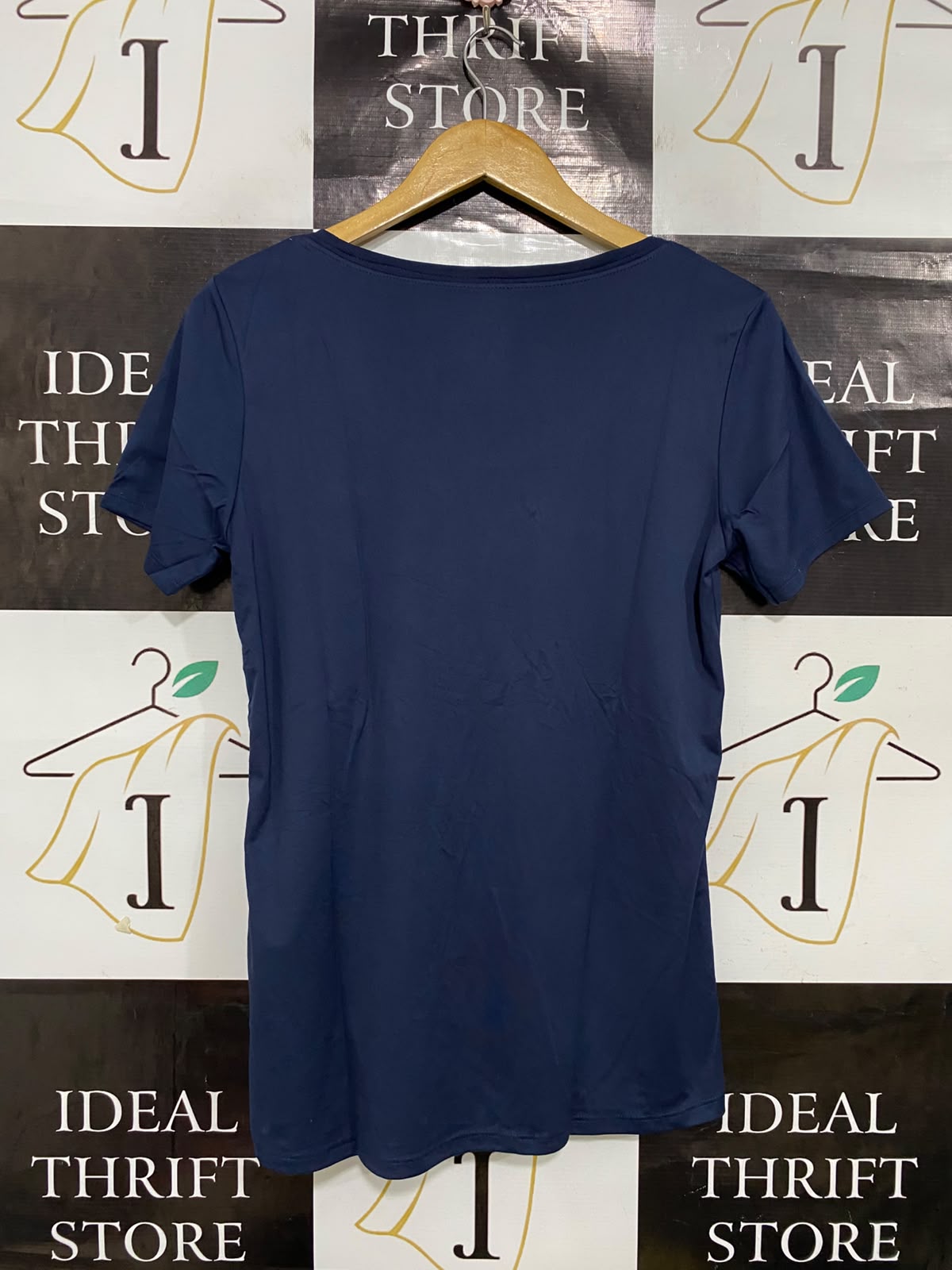 NIKE |S| BUST 17| A38| NAVY SCOOP-NECK DRI-FIT ATHLETIC T-SHIRT