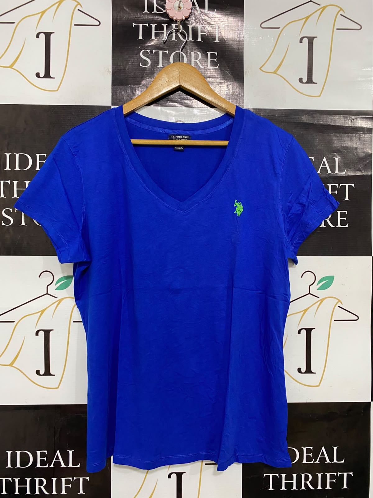 U S POLO ASSN |XL| BUST 21| A38| ROYAL BLUE & LIME GREEN LOGO V-NECK T-SHIRT