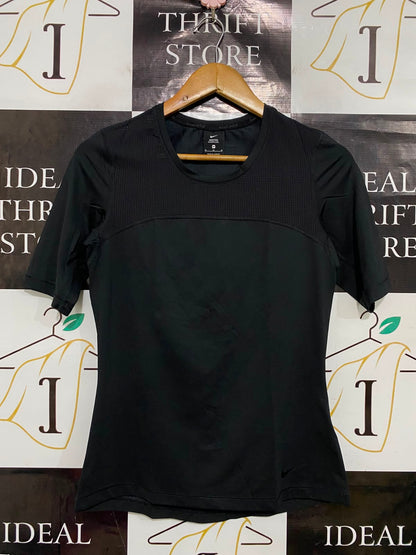 NIKE |M| BUST 16| A38| BLACK PRO HYPERCOOL MESH-PANEL ATHLETIC T-SHIRT