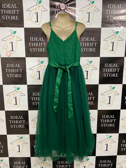 GLAMULICE |S| BUST 17| A37| EMERALD GREEN TULLD SLATE-WAIST MIDI DRESS