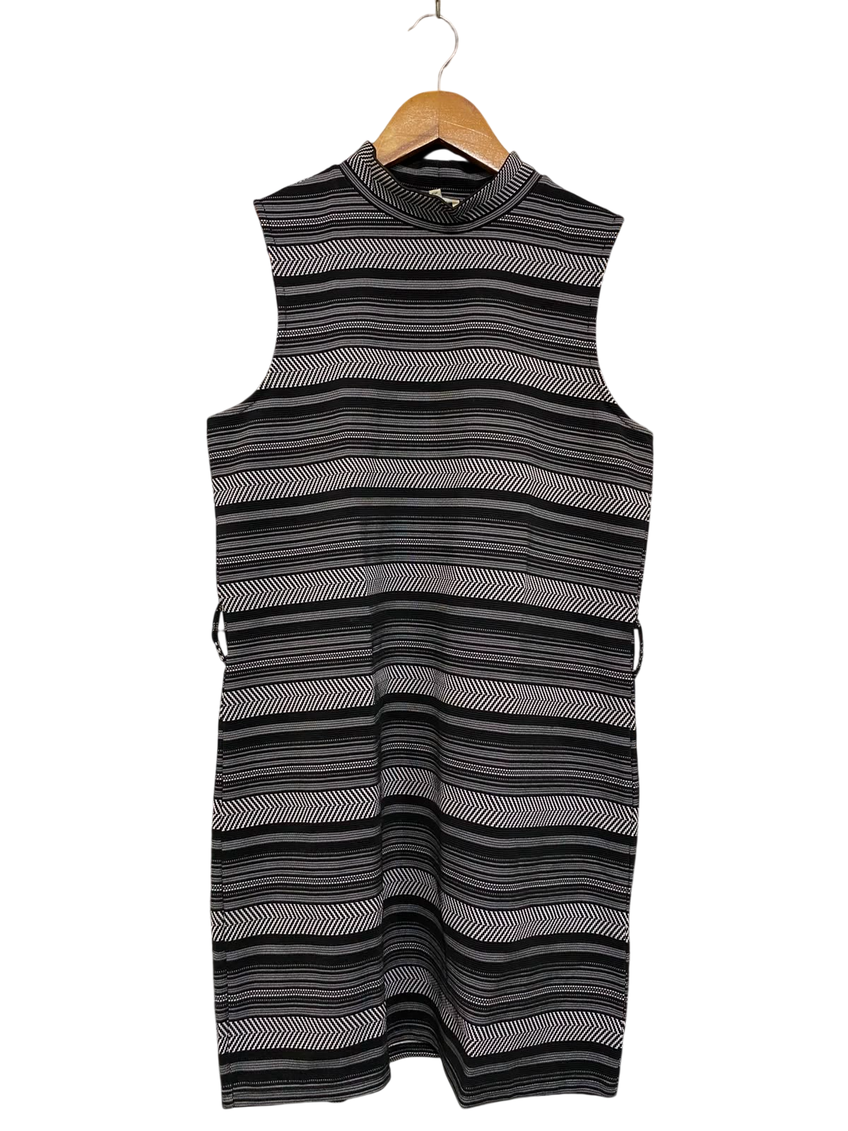 RIVER ISLAND |S| BUST 17| A39| BLACK & WHITE PATTERNED SLEEVELESS MOCK-NECK MINI DRESS