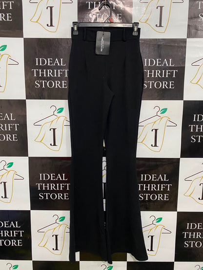 PRETTYLITTLE THING |XS| WAIST 24| A39| BLACK HIGH-WAISTED TAILORED FLARE TROUSERS