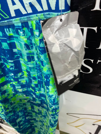 UNDER ARMOUR |S| WAIST 26| A39| BLUE & NEON GREEN DIGITAL CAMO PERFORMANCE CROPPED LEGGINGS