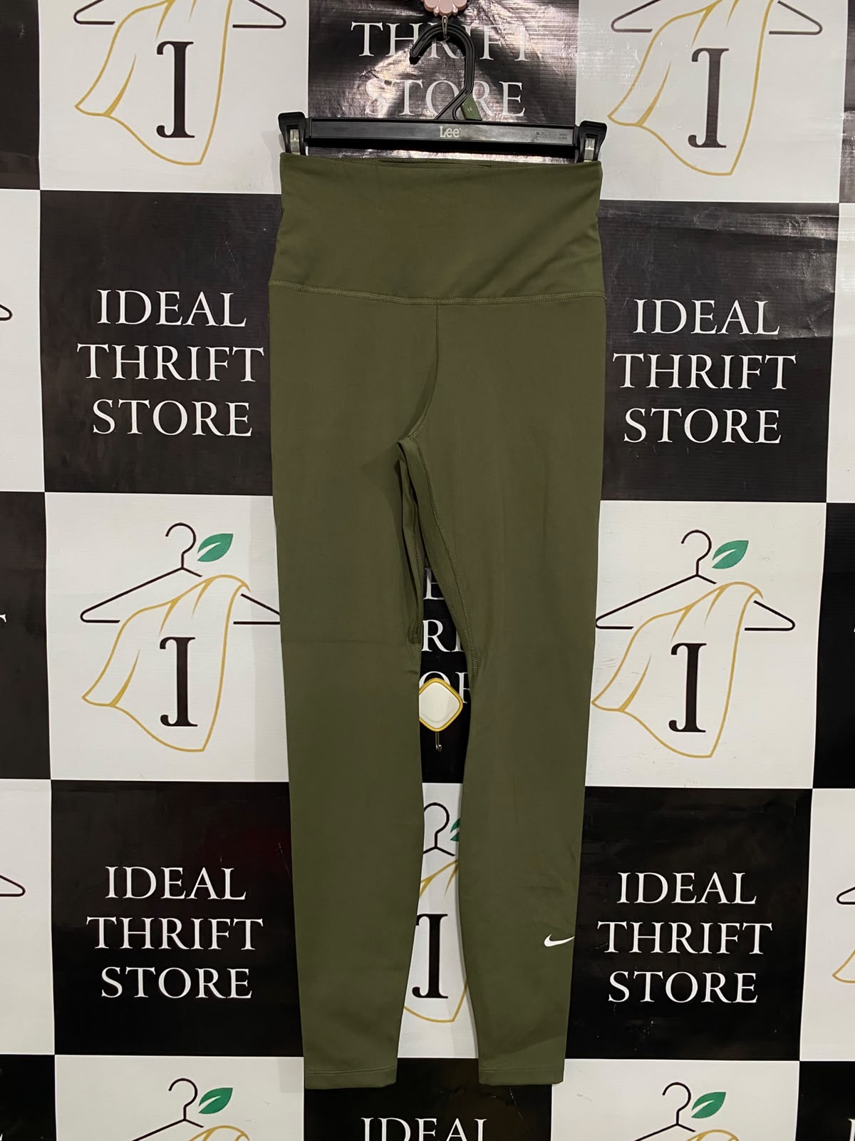 NIKE |XS| WAIST 22| A39| OLIVE GREEN HIGH-WAISTED DRI-FIT PERFORMANCE LEGGINGS