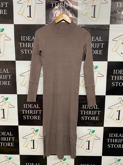 NEW LOOK |M| BUST 14| A39| TAUPE MOCK-NECK RIBBED KNIT MIDI DRESS