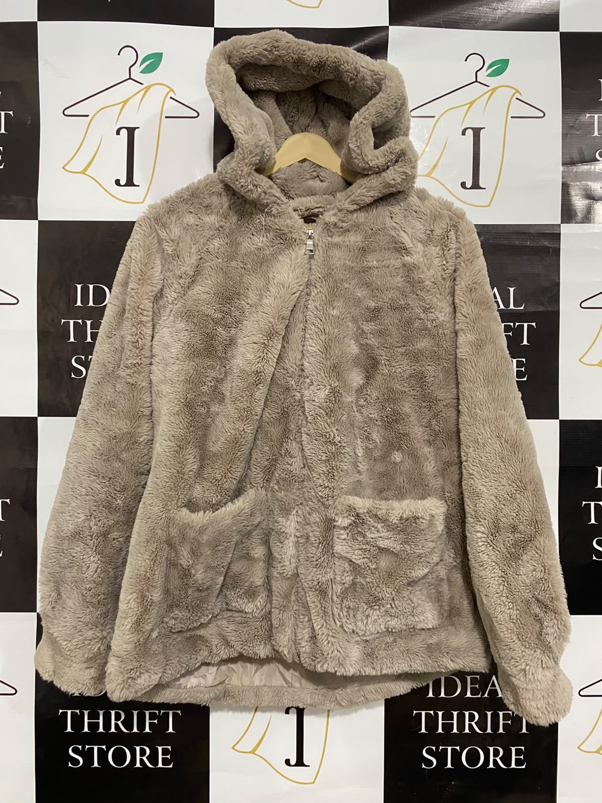 PAPAYA |L| BUST 21| A38| TAUPE PLUSH FAUX-FUR HOODED ZIP-UP JACKET