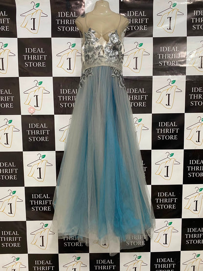ZELEB |M| BUST 18| A38| ICE BLUE & SILVER SEQUIN EMBELLISHED TULLY EVENING GOWN