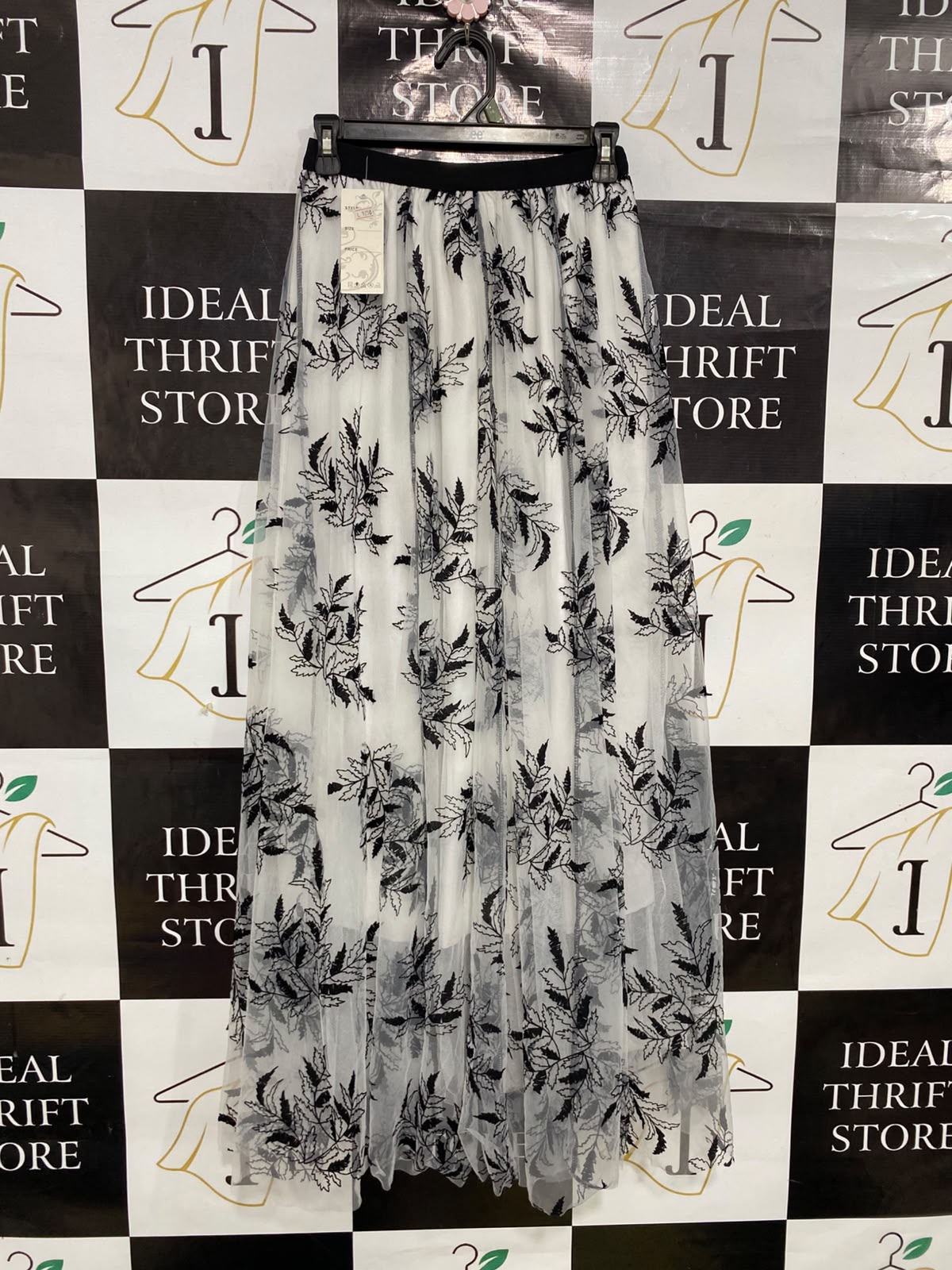 SHENG YI |XS| WAIST 24| A38| WHITE & BLACK FLORAL EMBROIDERED TULLE MIDI SKIRT