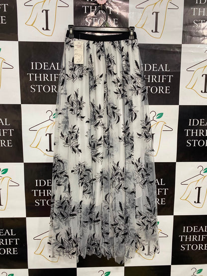 SHENG YI |XS| WAIST 24| A38| WHITE & BLACK FLORAL EMBROIDERED TULLE MIDI SKIRT